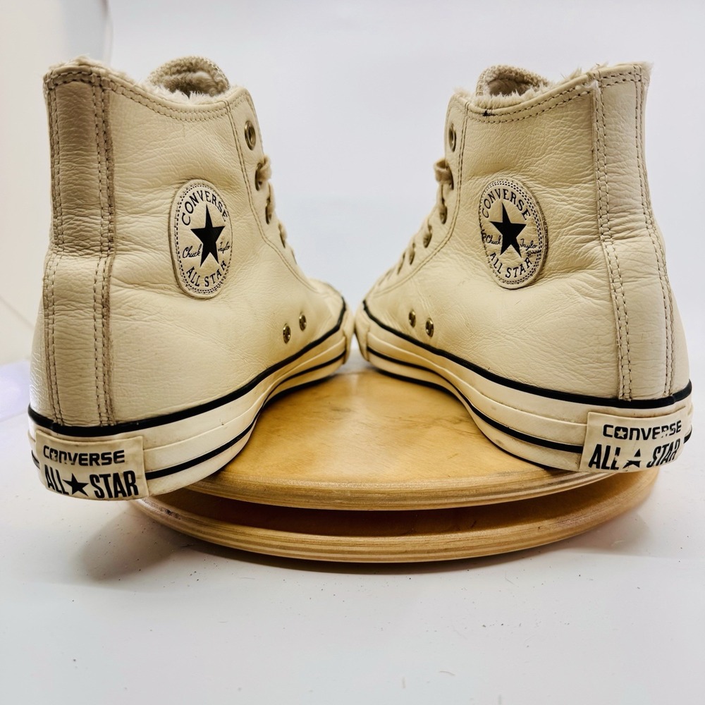 Converse Chuck Taylor All‎ Star Hi Women's 11 White Leather Fur Lined Shoes High - Picture 5 of 7